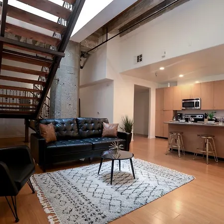 Dtla Two Level Convention Center Loft Apartment